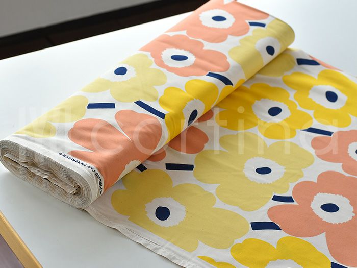 marimekko マリメッコ PIENI UNIKKO ピエニウニッコ 生地 10cm単位で切り売り|《公式》北欧生地と雑貨の専門店 cortina  コルティーナ