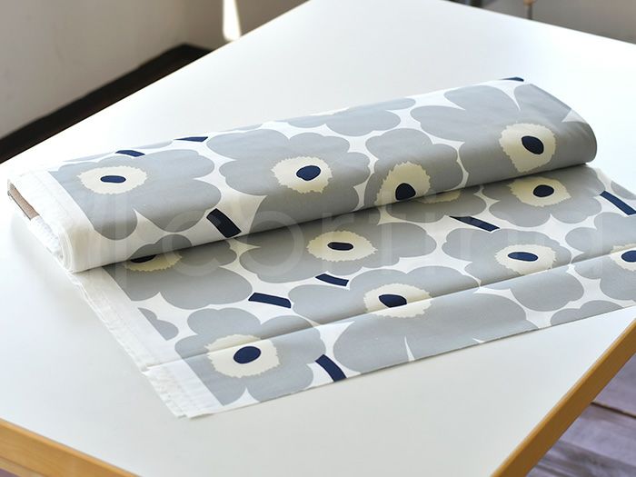 marimekko マリメッコ PIENI UNIKKO ピエニウニッコ 生地 10cm単位で