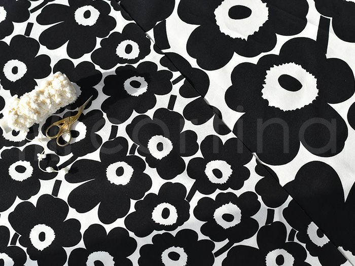 marimekko マリメッコ PIENI UNIKKO ピエニウニッコ 生地 ハーフカット